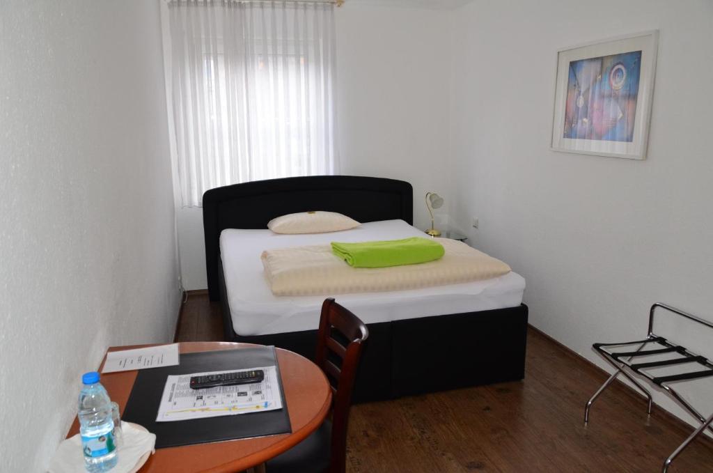 Hotel Moerike Ludwigsburg Habitación foto